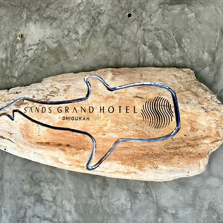 Sands Grand Hotel Dhigurah  Esterno foto